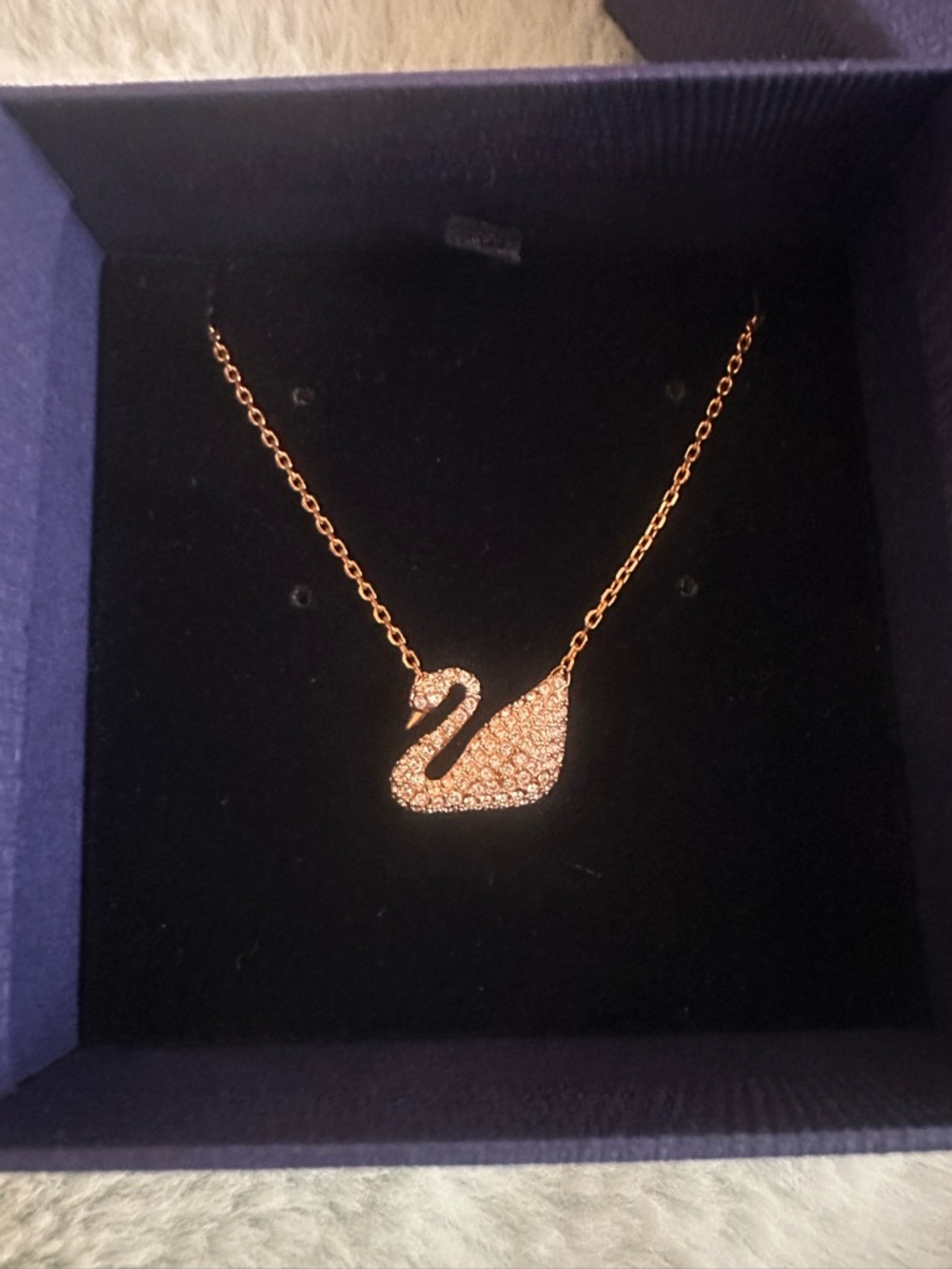 NWT Swarovski Rose Gold Swan Pendant Necklace - Women Jewelry